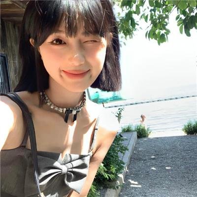 群芳灿烂海报