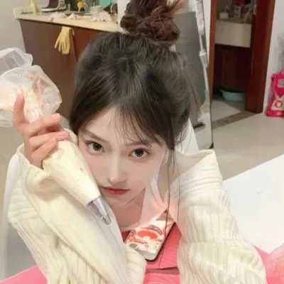 马卡龙少女海报