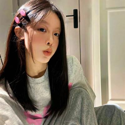掬水月在手海报